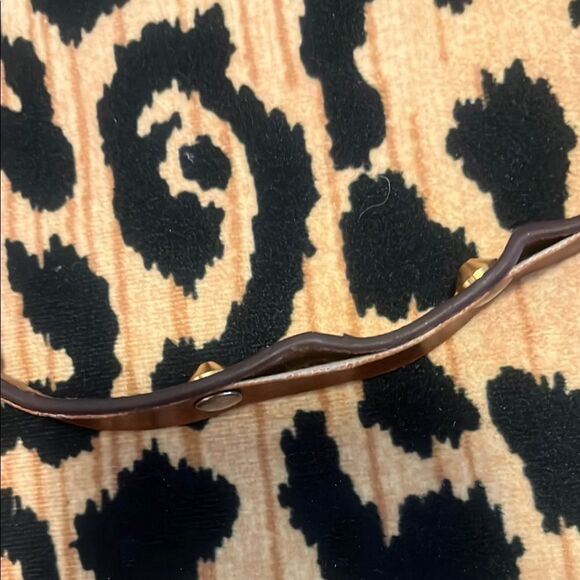 Stylish Black and Brown Designer Shoulder Bag - Picture 8 of 11